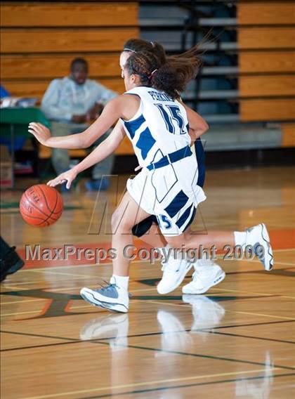 Thumbnail 3 in La Sierra vs. Yucaipa (Lady Bears Holiday Classic) photogallery.