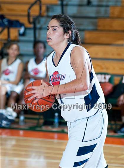 Thumbnail 2 in La Sierra vs. Yucaipa (Lady Bears Holiday Classic) photogallery.