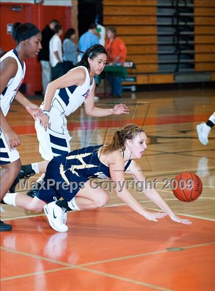 Thumbnail 1 in La Sierra vs. Yucaipa (Lady Bears Holiday Classic) photogallery.
