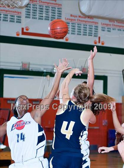 Thumbnail 1 in La Sierra vs. Yucaipa (Lady Bears Holiday Classic) photogallery.