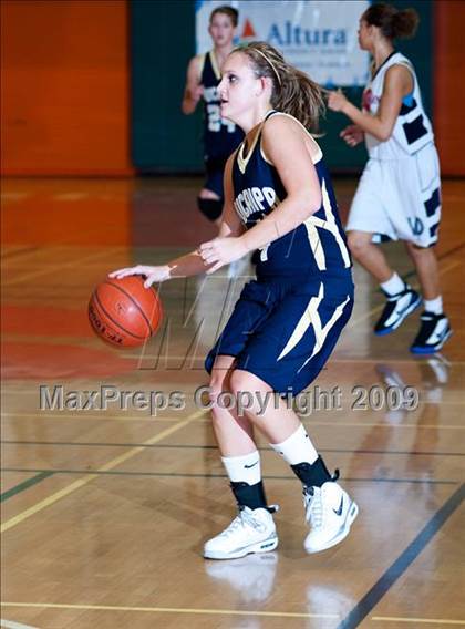 Thumbnail 2 in La Sierra vs. Yucaipa (Lady Bears Holiday Classic) photogallery.