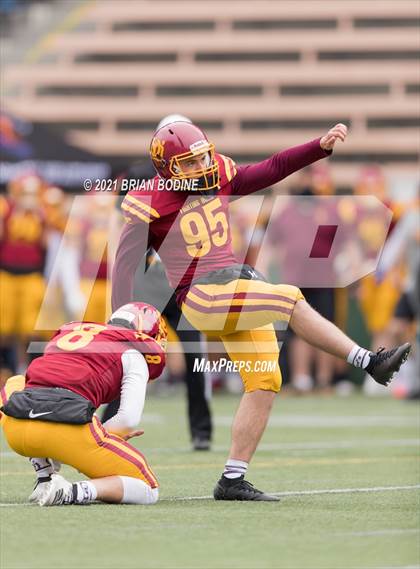 Thumbnail 1 in O'Dea @ Eastside Catholic photogallery.