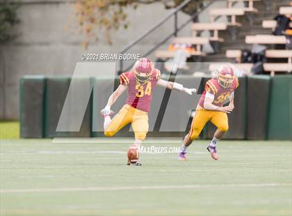 Thumbnail 3 in O'Dea @ Eastside Catholic photogallery.