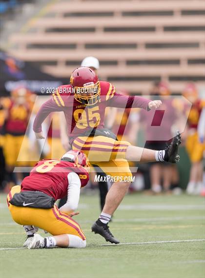 Thumbnail 2 in O'Dea @ Eastside Catholic photogallery.
