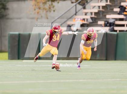 Thumbnail 2 in O'Dea @ Eastside Catholic photogallery.