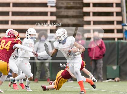 Thumbnail 2 in O'Dea @ Eastside Catholic photogallery.