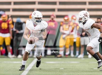 Thumbnail 2 in O'Dea @ Eastside Catholic photogallery.