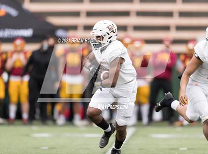 Thumbnail 3 in O'Dea @ Eastside Catholic photogallery.