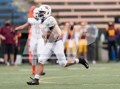Thumbnail 1 in O'Dea @ Eastside Catholic photogallery.