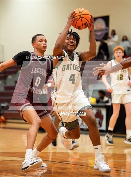 Thumbnail 2 in River Bluff vs Lakeside (Cayce Roundball Classic) photogallery.