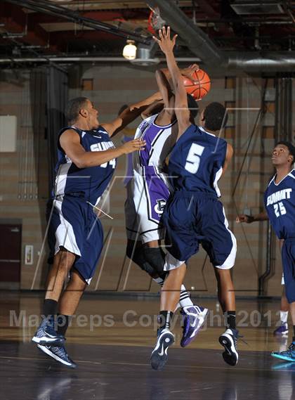 Thumbnail 2 in Summit vs Rancho Cucamonga (Inland Empire Classic) photogallery.