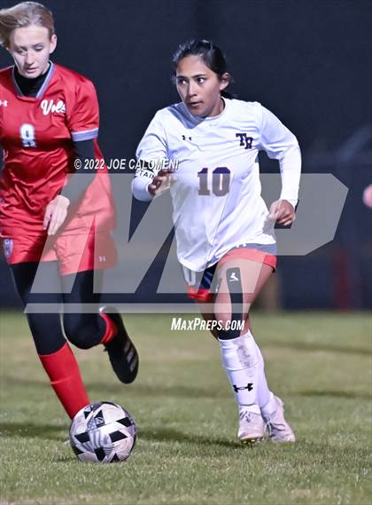 Thumbnail 1 in Lee vs SA Roosevelt photogallery.