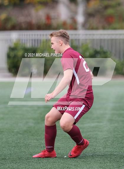 Thumbnail 3 in Laguna Beach vs. St. John Bosco (Hawks Invitational) photogallery.