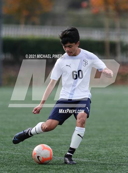 Thumbnail 2 in Laguna Beach vs. St. John Bosco (Hawks Invitational) photogallery.