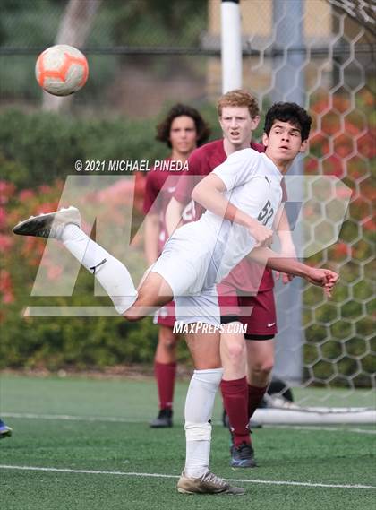 Thumbnail 1 in Laguna Beach vs. St. John Bosco (Hawks Invitational) photogallery.