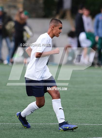 Thumbnail 2 in Laguna Beach vs. St. John Bosco (Hawks Invitational) photogallery.