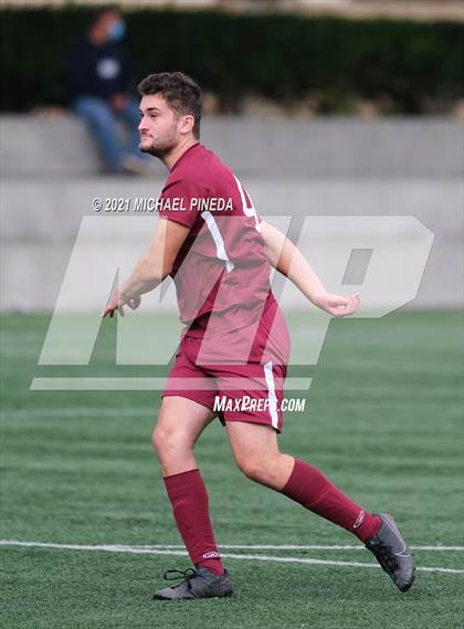 Thumbnail 3 in Laguna Beach vs. St. John Bosco (Hawks Invitational) photogallery.