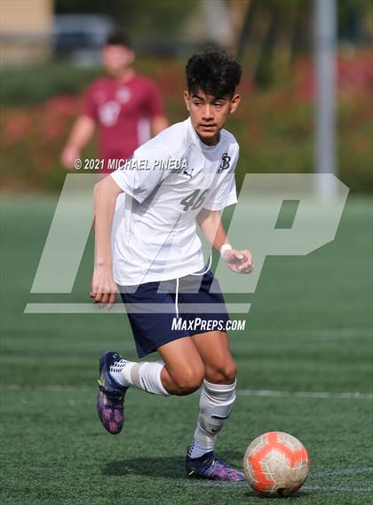 Thumbnail 2 in Laguna Beach vs. St. John Bosco (Hawks Invitational) photogallery.