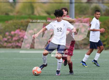 Thumbnail 1 in Laguna Beach vs. St. John Bosco (Hawks Invitational) photogallery.