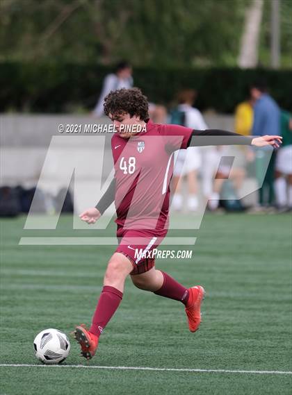 Thumbnail 2 in Laguna Beach vs. St. John Bosco (Hawks Invitational) photogallery.