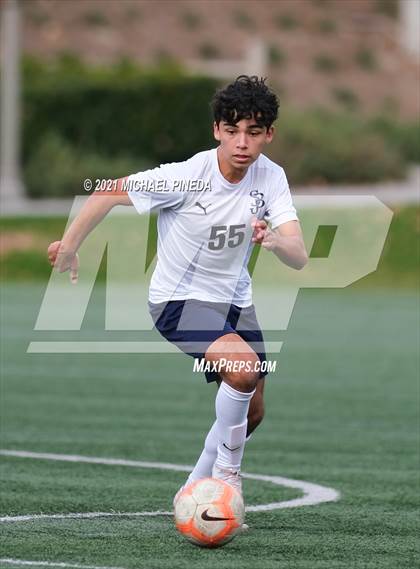 Thumbnail 3 in Laguna Beach vs. St. John Bosco (Hawks Invitational) photogallery.