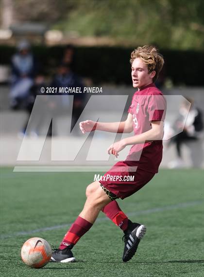 Thumbnail 1 in Laguna Beach vs. St. John Bosco (Hawks Invitational) photogallery.