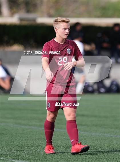 Thumbnail 1 in Laguna Beach vs. St. John Bosco (Hawks Invitational) photogallery.