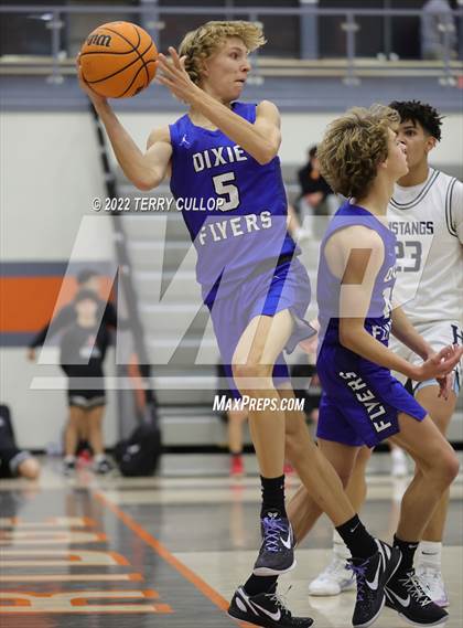 Thumbnail 2 in Herriman vs. Dixie (Falcon Classic) photogallery.