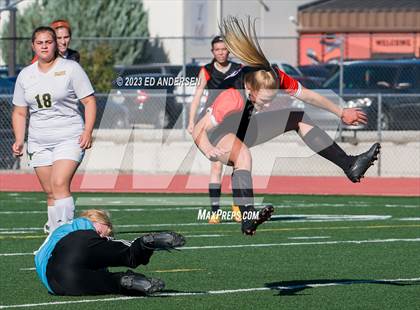 Thumbnail 3 in Battle Mountain @ Fernley photogallery.