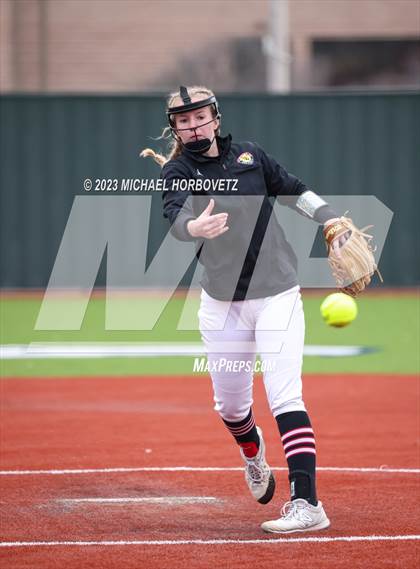 Thumbnail 3 in Lovejoy vs. Wakeland photogallery.
