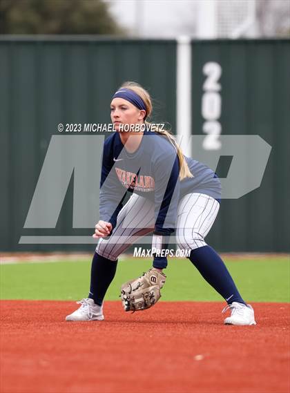 Thumbnail 3 in Lovejoy vs. Wakeland photogallery.