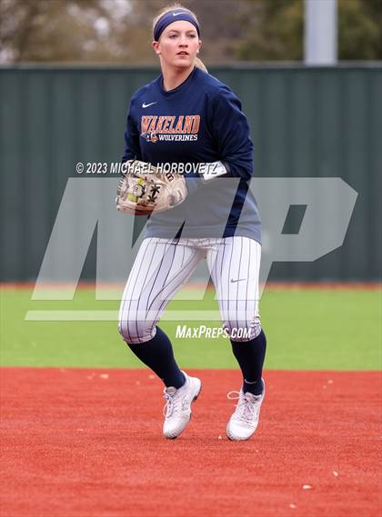 Thumbnail 1 in Lovejoy vs. Wakeland photogallery.
