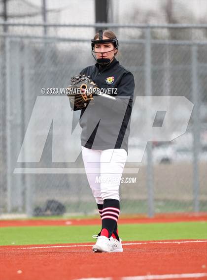 Thumbnail 3 in Lovejoy vs. Wakeland photogallery.