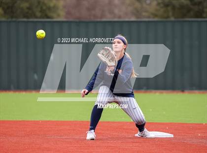 Thumbnail 3 in Lovejoy vs. Wakeland photogallery.