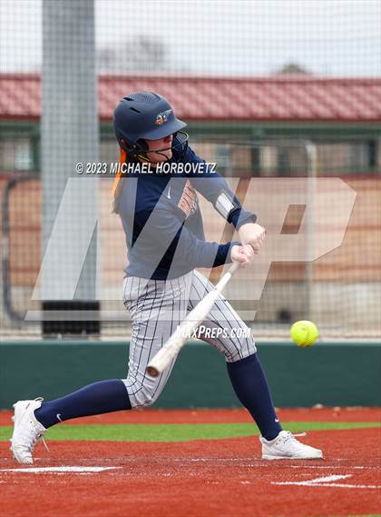 Thumbnail 3 in Lovejoy vs. Wakeland photogallery.