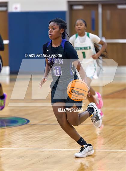 Thumbnail 1 in Spoto @ Sumner photogallery.
