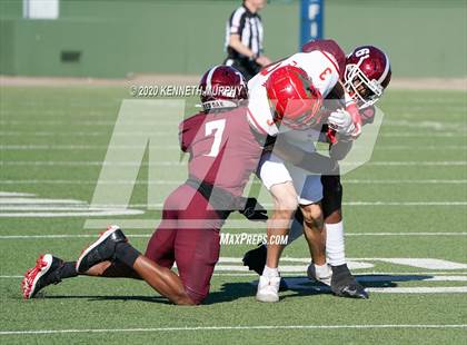 Thumbnail 3 in Coronado vs Red Oak (UIL 5A Division 1 Regional) photogallery.