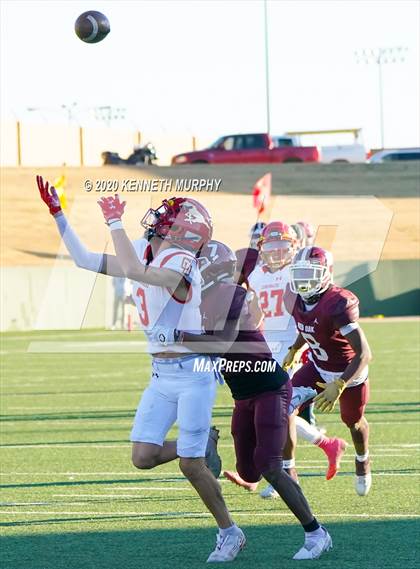 Thumbnail 1 in Coronado vs Red Oak (UIL 5A Division 1 Regional) photogallery.