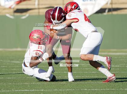Thumbnail 3 in Coronado vs Red Oak (UIL 5A Division 1 Regional) photogallery.