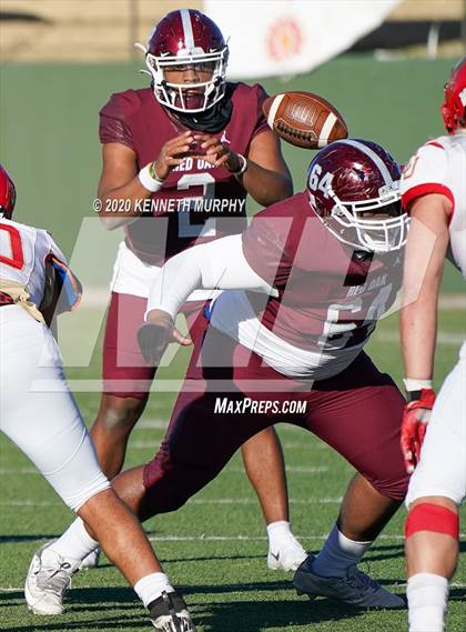 Thumbnail 3 in Coronado vs Red Oak (UIL 5A Division 1 Regional) photogallery.
