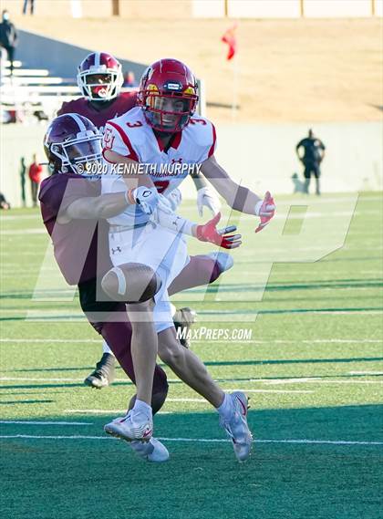 Thumbnail 2 in Coronado vs Red Oak (UIL 5A Division 1 Regional) photogallery.