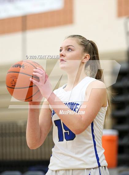 Thumbnail 3 in Rochester vs Utica Eisenhower (MHSAA District Final) photogallery.