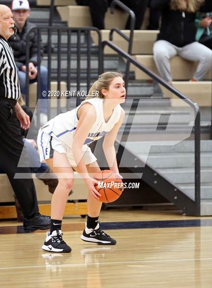 Thumbnail 1 in Rochester vs Utica Eisenhower (MHSAA District Final) photogallery.