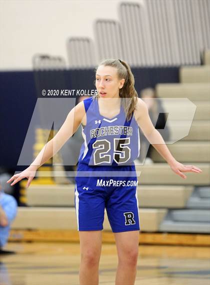 Thumbnail 2 in Rochester vs Utica Eisenhower (MHSAA District Final) photogallery.