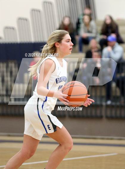 Thumbnail 3 in Rochester vs Utica Eisenhower (MHSAA District Final) photogallery.
