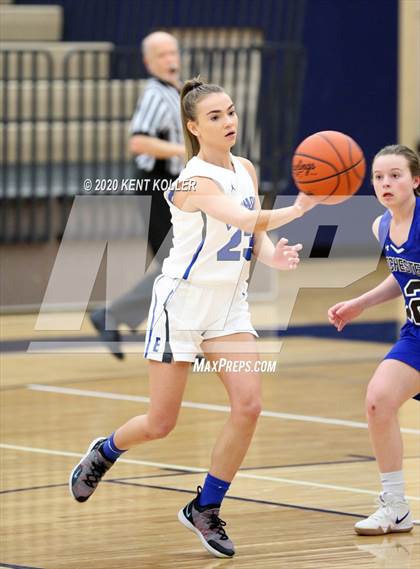Thumbnail 3 in Rochester vs Utica Eisenhower (MHSAA District Final) photogallery.