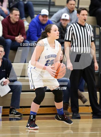 Thumbnail 1 in Rochester vs Utica Eisenhower (MHSAA District Final) photogallery.