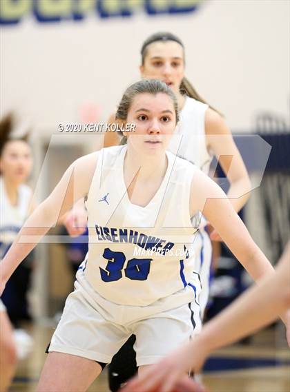 Thumbnail 3 in Rochester vs Utica Eisenhower (MHSAA District Final) photogallery.
