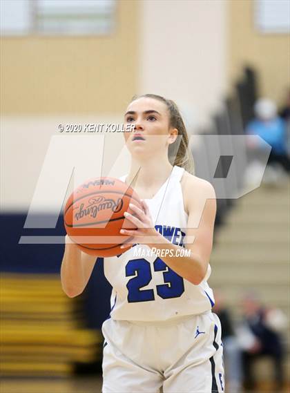 Thumbnail 2 in Rochester vs Utica Eisenhower (MHSAA District Final) photogallery.