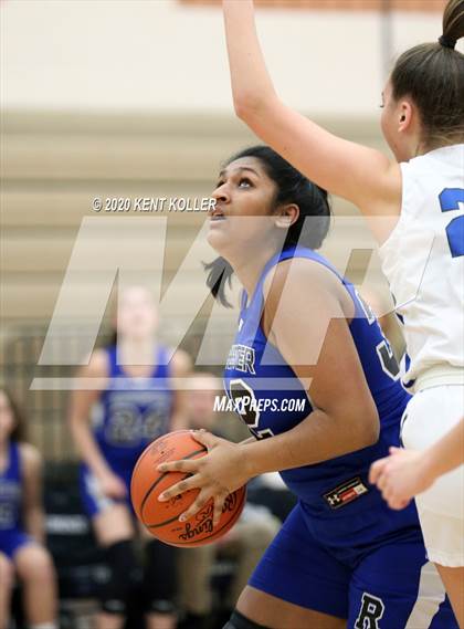 Thumbnail 3 in Rochester vs Utica Eisenhower (MHSAA District Final) photogallery.